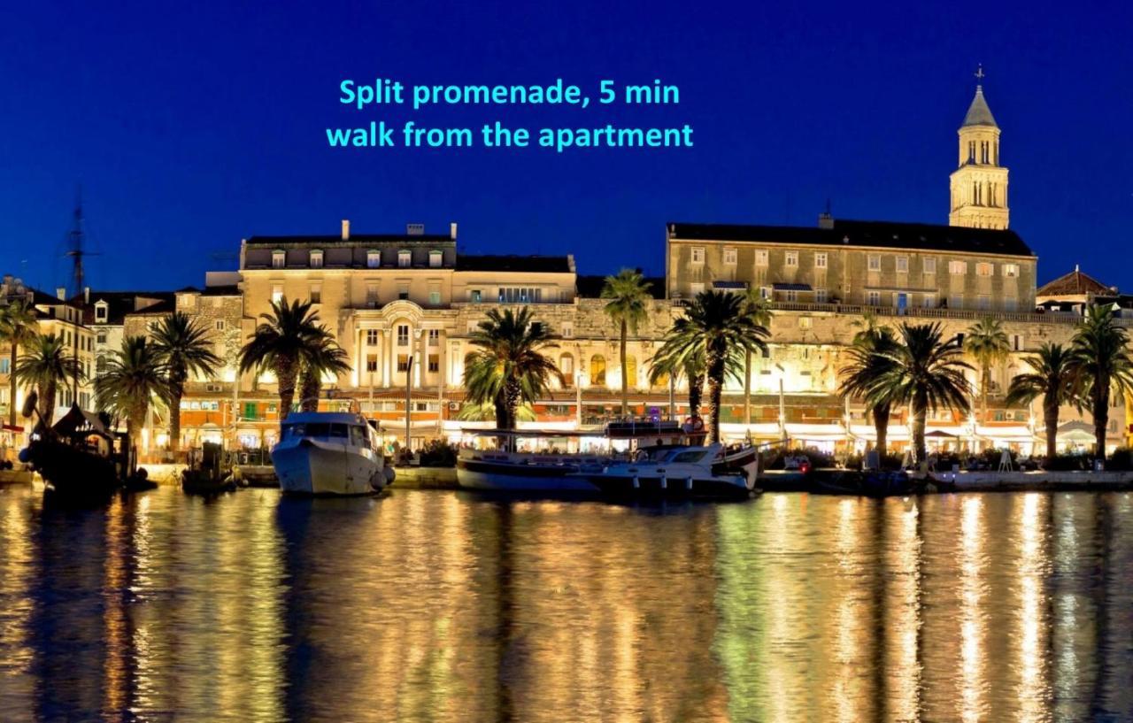 Chic Apartment In Center Split Eksteriør billede
